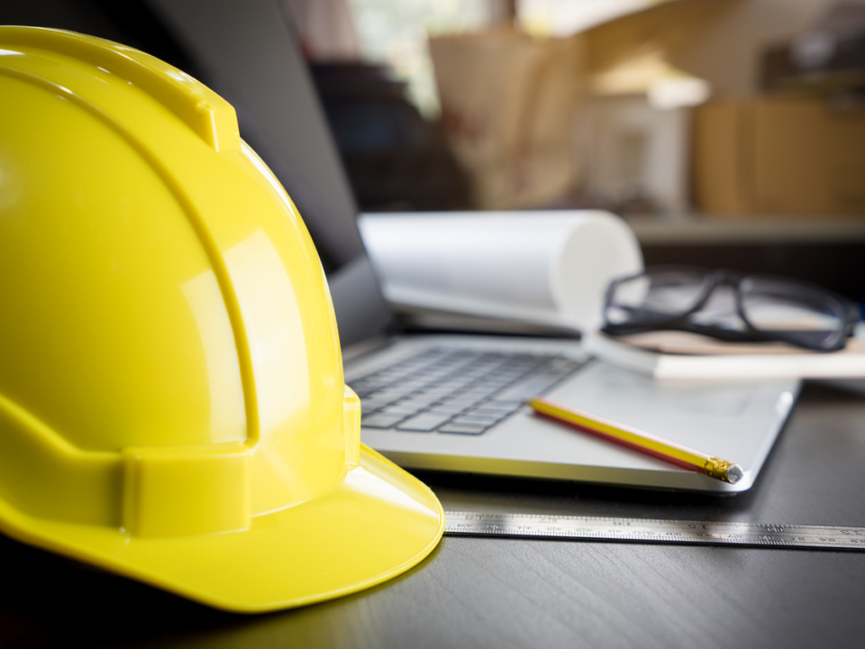 Фото: Дозвіл на виконання робіт підвищеної небезпеки та на експлуатацію устатковання підвищеної небезпеки: Роль аутсорсингу